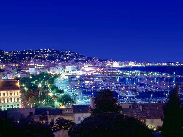 Cannes la nuit